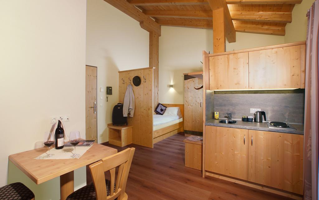 ホテル Haus Hinterトゥクス 部屋 写真