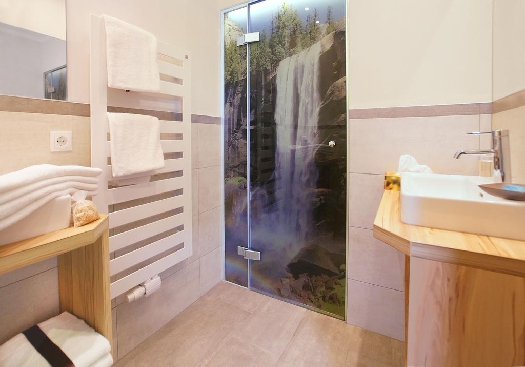 ホテル Haus Hinterトゥクス 部屋 写真