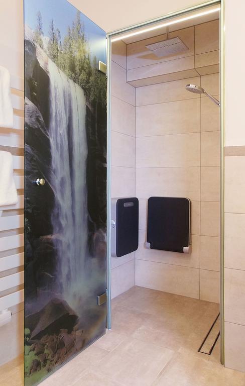 ホテル Haus Hinterトゥクス 部屋 写真