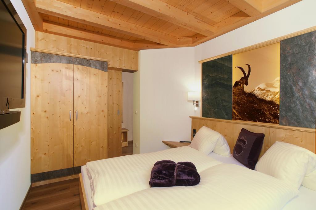 ホテル Haus Hinterトゥクス 部屋 写真