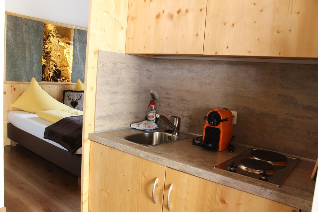 ホテル Haus Hinterトゥクス エクステリア 写真